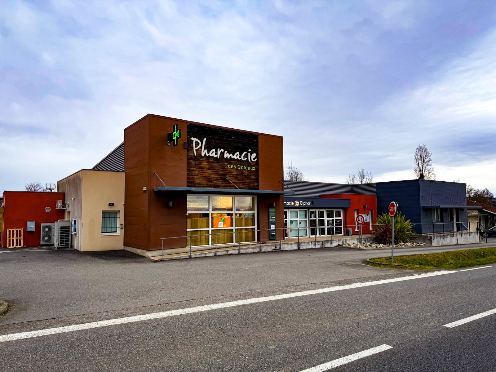 WhatsApp Image 2025-05-09 at 00.27.16